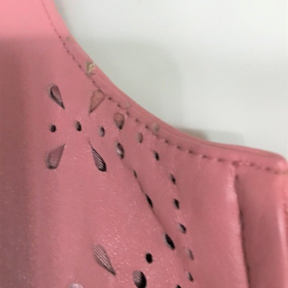 Genuine leather feminine perforated cut-out jacket - Picture 4 of 7